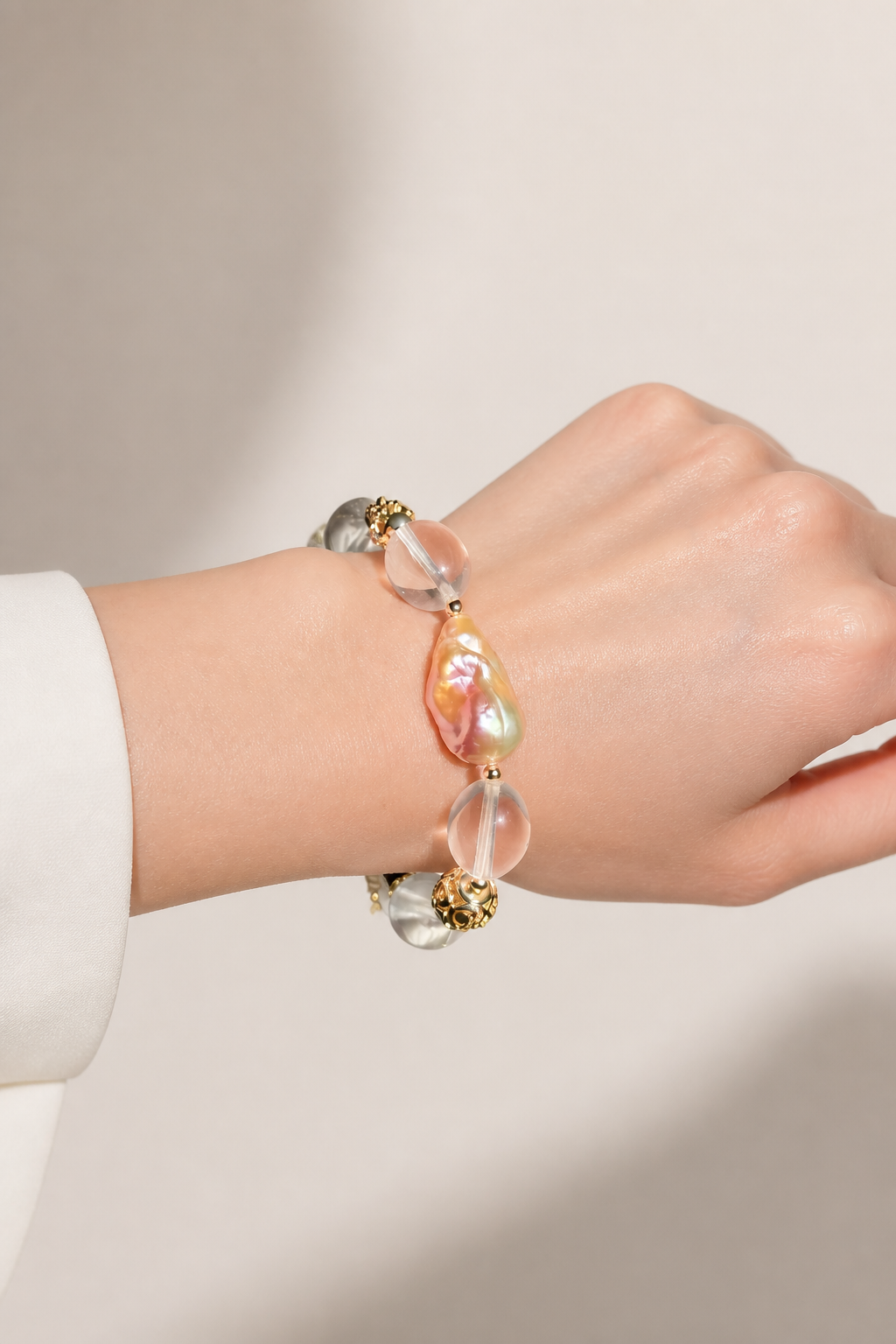Golden Aura Bracelet – Baroque Pearl & Clear Quartz Elegance