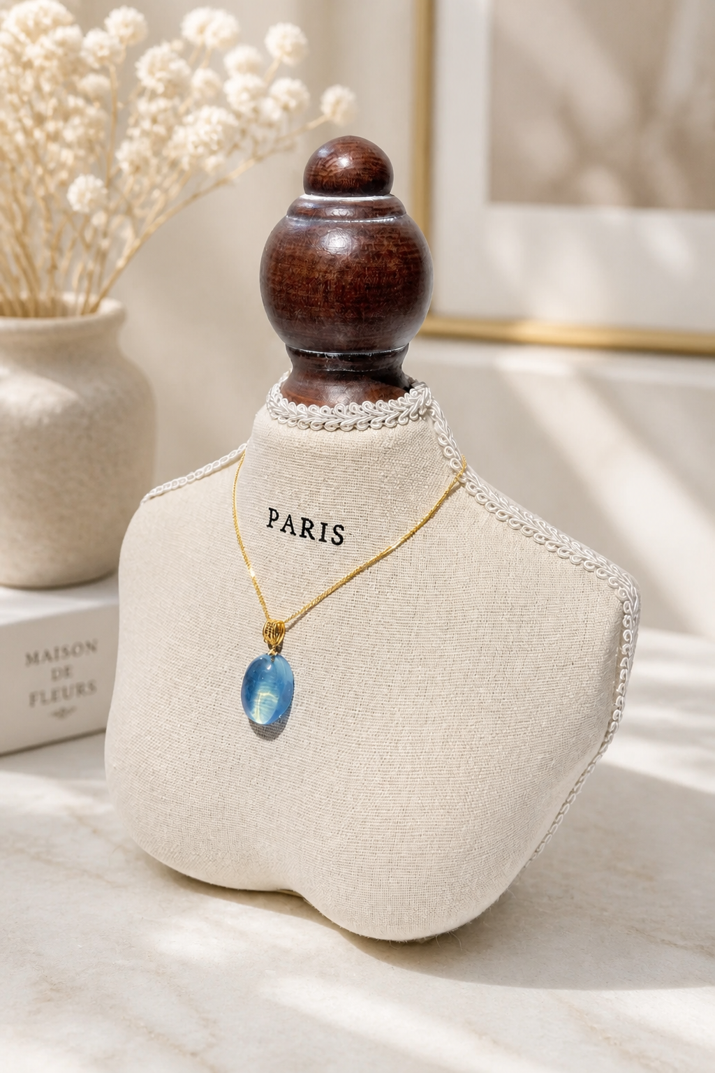 Aquamarine Necklace for Serenity: Your Everyday Accessory for Calm and Clarity