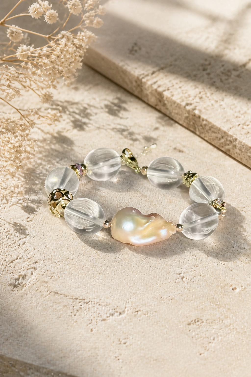 Golden Aura Bracelet – Baroque Pearl & Clear Quartz Elegance