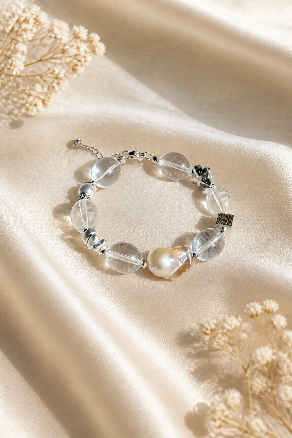Luminous Pearl & Clear Quartz Bracelet